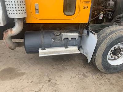 International Paystar 5000 Right Fuel Tank for a 1985 International 5000 PAYSTAR