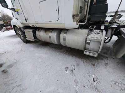 Peterbilt 387 Left Fuel Tank