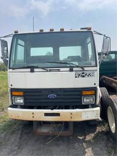 Ford CF8000 Grille