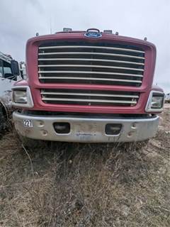 Ford LT9513 Grille for a 1997 Ford LT9513 LOUISVILLE 113