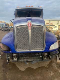 Kenworth T660 Grille