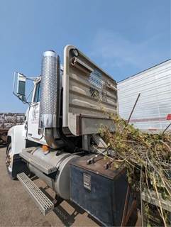 2001 Mack CH613 Headache Rack $750 - Parting Out This Truck, Many More Parts