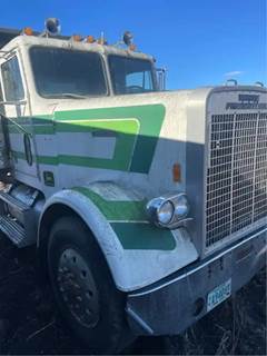 Freightliner FLC120 Headlight Assembly