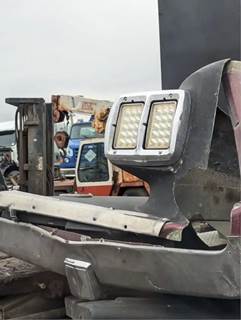 International 9370 Headlight Assembly