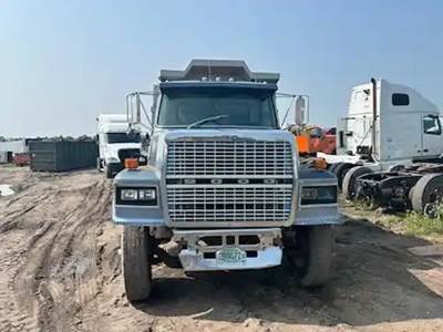 Ford LTL9000 Hood