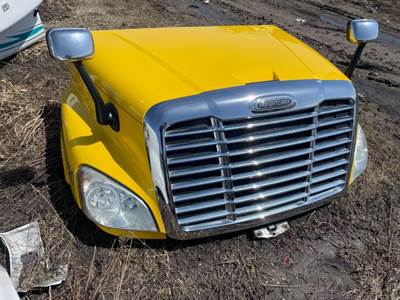 Freightliner Cascadia Hood
