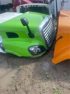 Freightliner Cascadia Hood