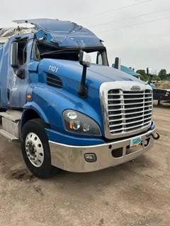 Freightliner Cascadia Hood