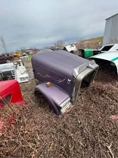 Freightliner Classic XL Hood