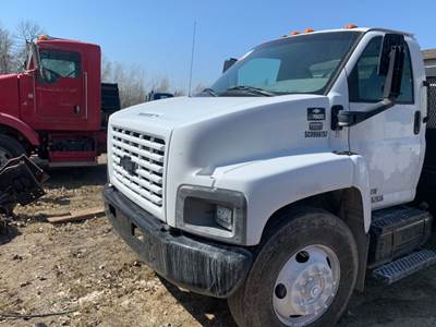 GM/Chev (HD) C7500 TOPKICK Hood
