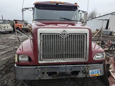International 9200 Hood