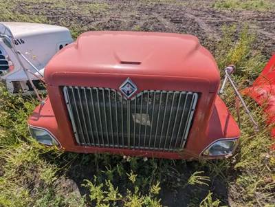 International 9200i Hood