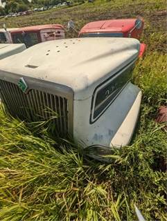 International 9400 Hood