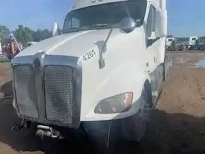 Kenworth T700 Hood