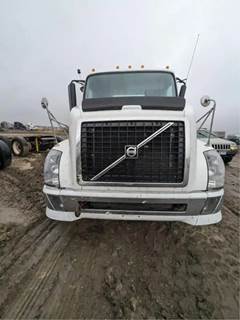 Volvo VNL Hood