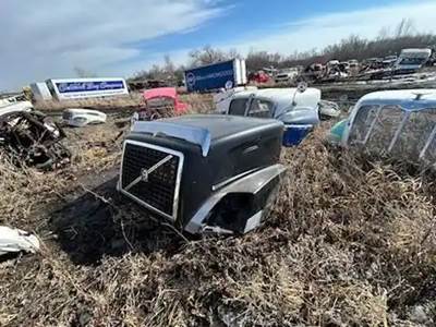Volvo VNL Hood