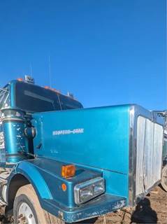 Western Star 4964SX Hood