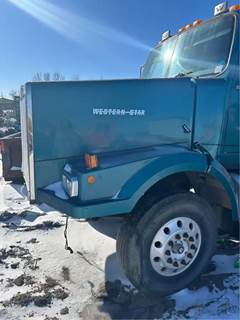 Western Star 4964SX Hood