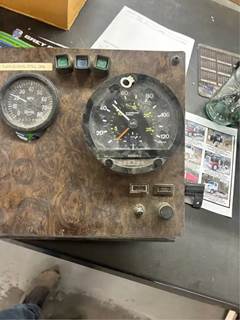 Kenworth Instrument Panel Cluster