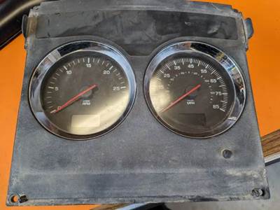 Kenworth W900 Instrument Panel Cluster