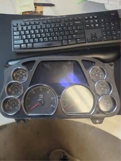 Peterbilt 579 Instrument Panel Cluster