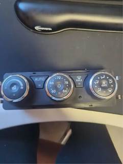 Peterbilt 579 Instrument Panel Cluster
