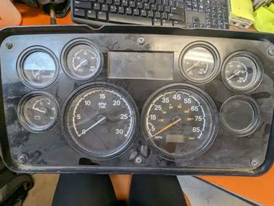 Sterling L9501 Instrument Panel Cluster