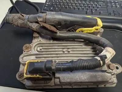 Detroit DD13 Aftertreatment Control Module (Acm) - Used | P/N A0004464654003