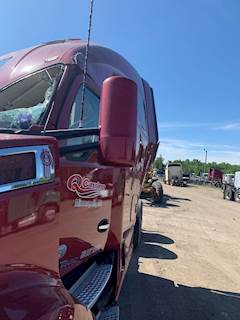 Kenworth T680 Side View Mirror
