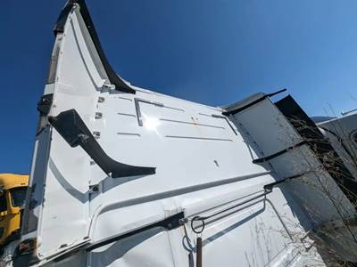 Volvo VNL Sleeper Fairing