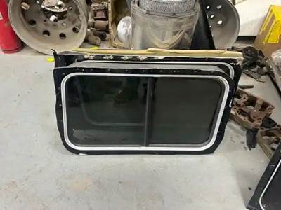 Peterbilt 379 Sleeper Part