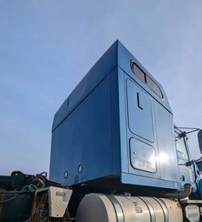 Mack Pinnacle CHU613 Sleeper for a 2015 Mack CHU613