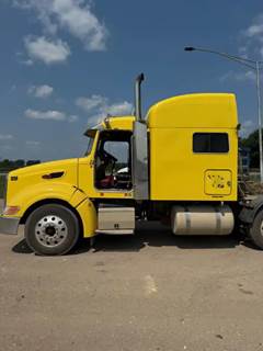 Peterbilt 386 Sleeper