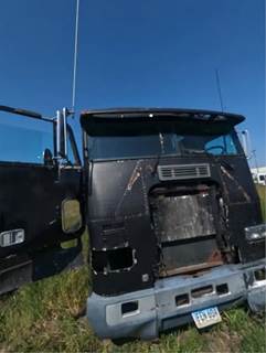 Freightliner Sun Visor for a 1994 Freightliner CABOVER