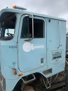 International 9670 Sun Visor