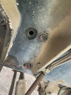 ThIs Is The Shifter Gearbox Mount That Mounts To The Frame And Goes Up To Hole