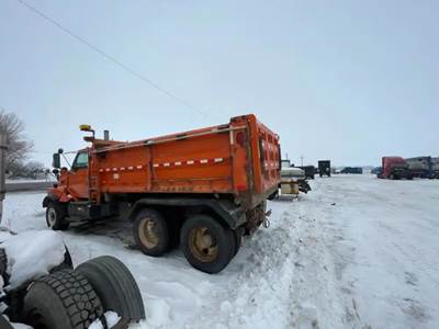 Used 15" Gravel Box Dump Box Useable Shape Comes With Hinge And Hoist