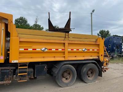 2001 J Kraft Gravel Box Complete w/ Hoist 16 ft