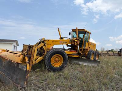 1991 John Deere 770 Motor Grader