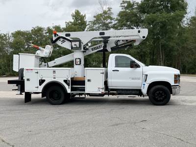 Chevrolet 5500 Boom / Bucket Truck - 350HP