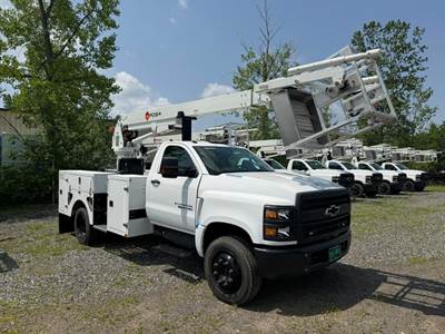 Chevrolet 5500 Boom / Bucket Truck - 350HP