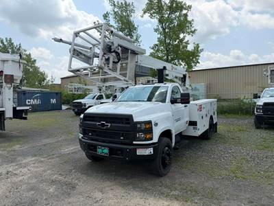 Chevrolet 5500 Boom / Bucket Truck - 350HP