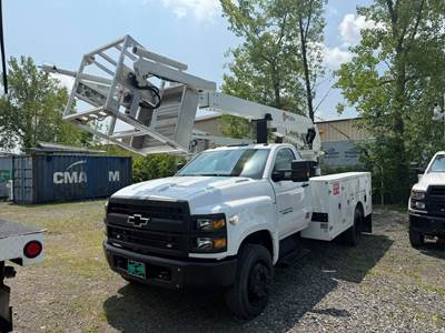 Chevrolet 5500 Boom / Bucket Truck - 350HP