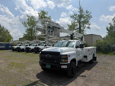 Chevrolet 5500 Boom / Bucket Truck - 350HP