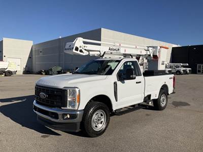 Ford F-350 Boom / Bucket Truck - 405HP