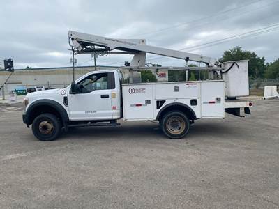 Ford F-450 Boom / Bucket Truck - 362HP