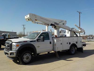 Ford F-550 Boom / Bucket Truck - 300HP