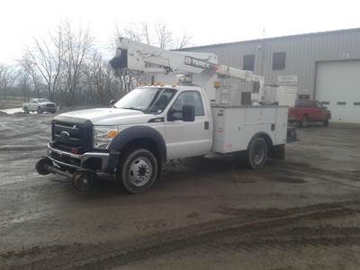 Ford F-550 Boom / Bucket Truck - 288HP