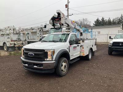 Ford F-550 Boom / Bucket Truck - 440HP