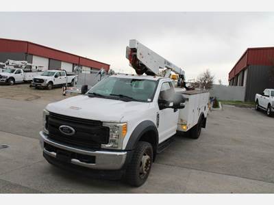 Ford F-550 Boom / Bucket Truck - 362HP